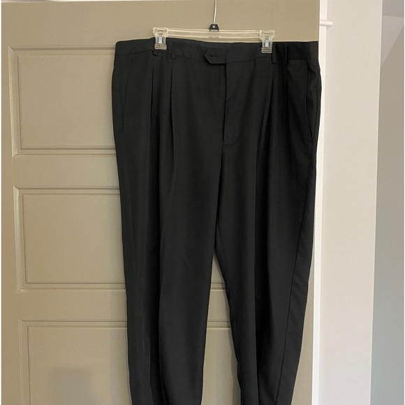 Cutter & Buck Men’s dress pants Sz 42x32 Like new - Picture 1 of 3